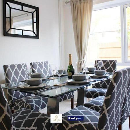 4 Bedroom House With Parking Near City Centre By Trinity Stays Short Lets & Serviced Accommodation Cambridge Exterior foto