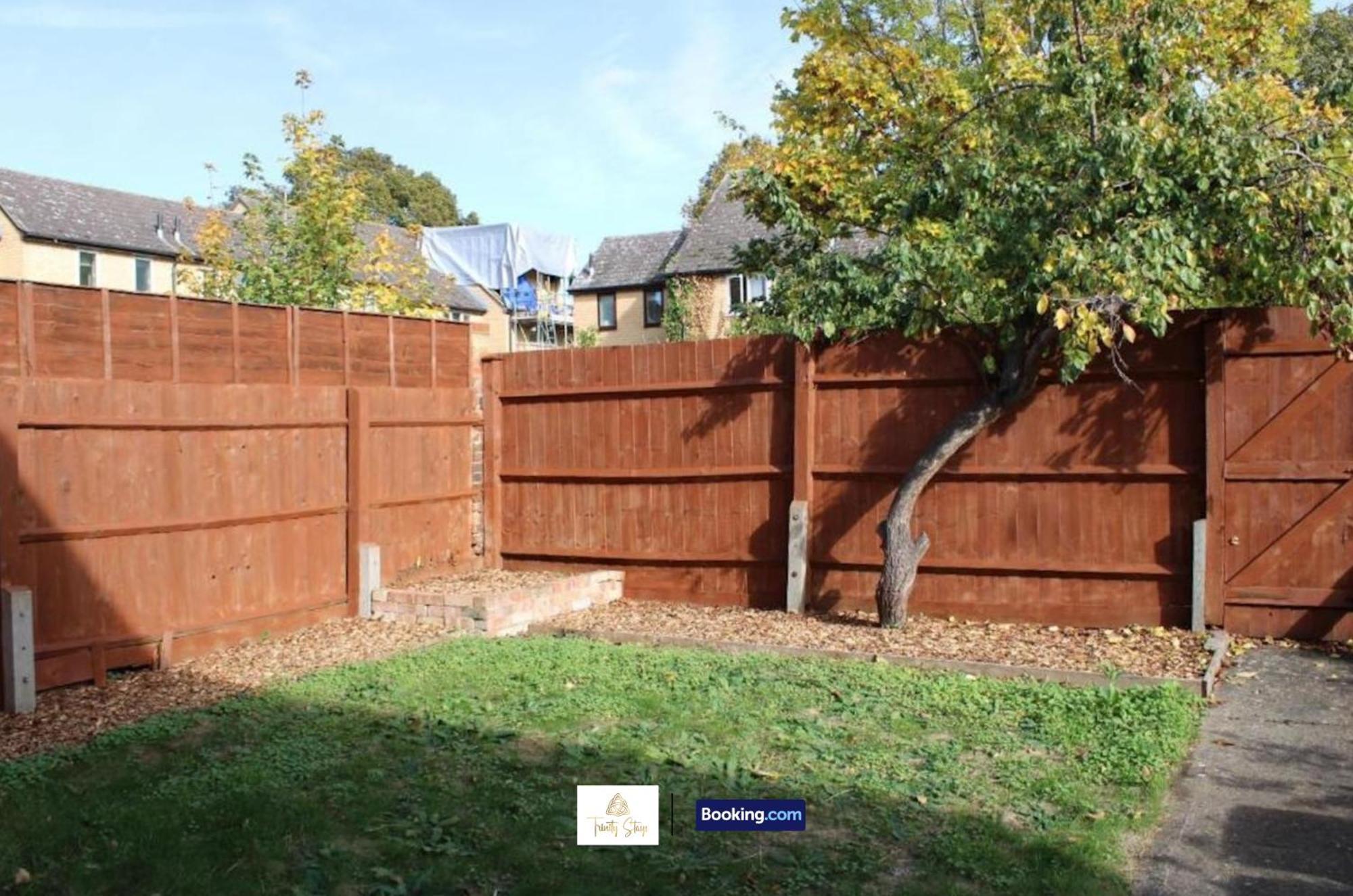 4 Bedroom House With Parking Near City Centre By Trinity Stays Short Lets & Serviced Accommodation Cambridge Exterior foto