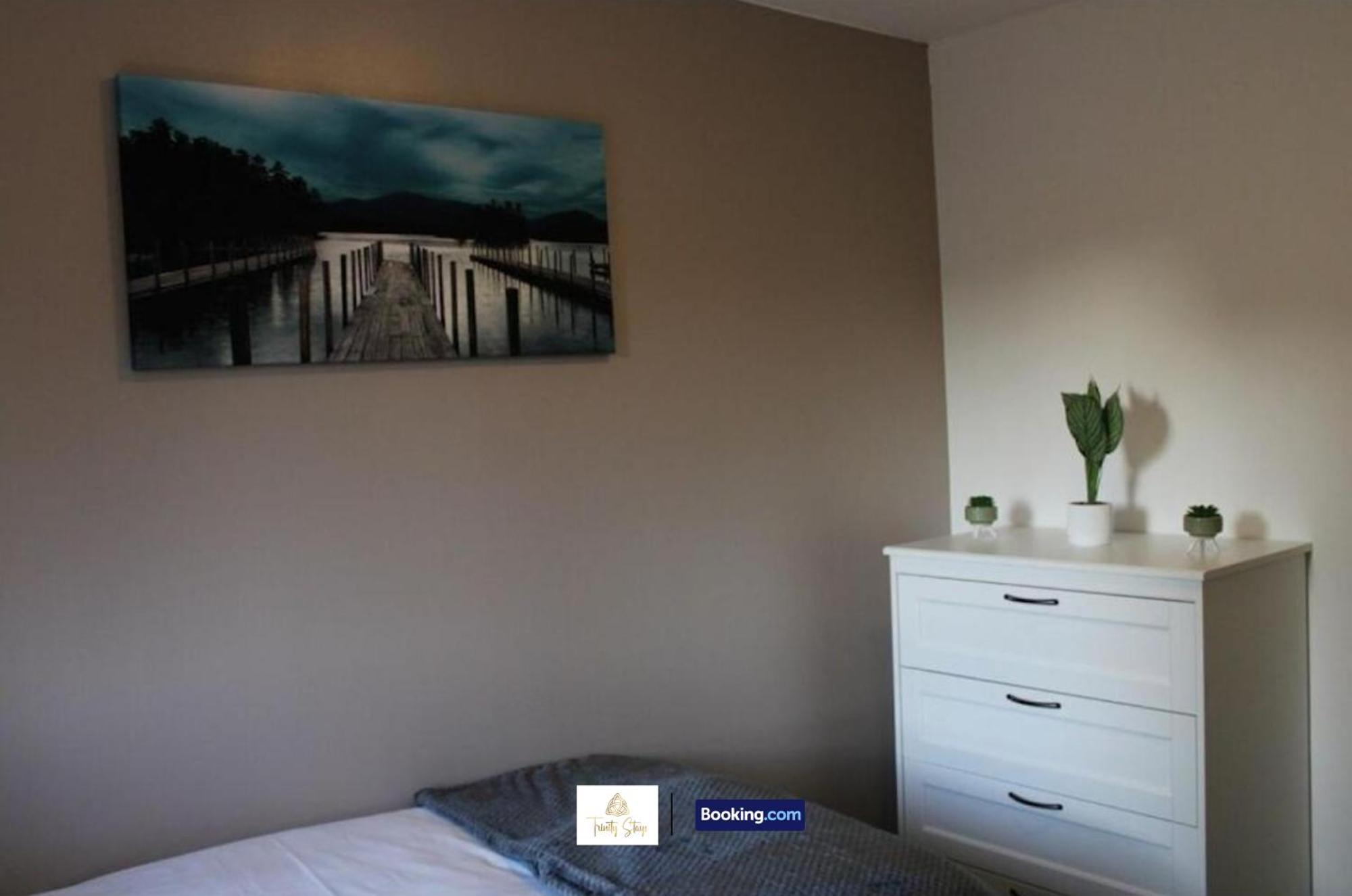 4 Bedroom House With Parking Near City Centre By Trinity Stays Short Lets & Serviced Accommodation Cambridge Exterior foto