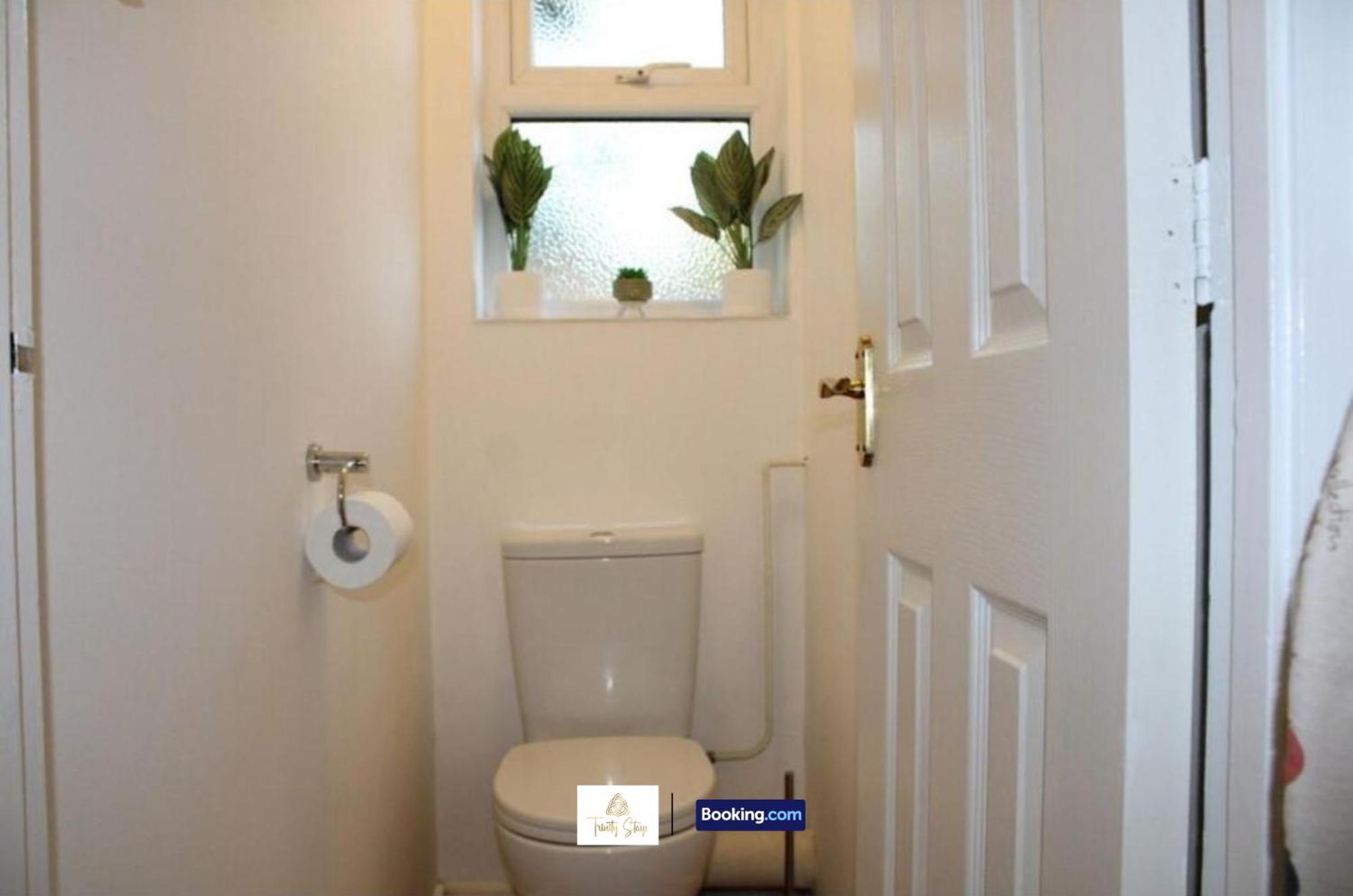 4 Bedroom House With Parking Near City Centre By Trinity Stays Short Lets & Serviced Accommodation Cambridge Exterior foto
