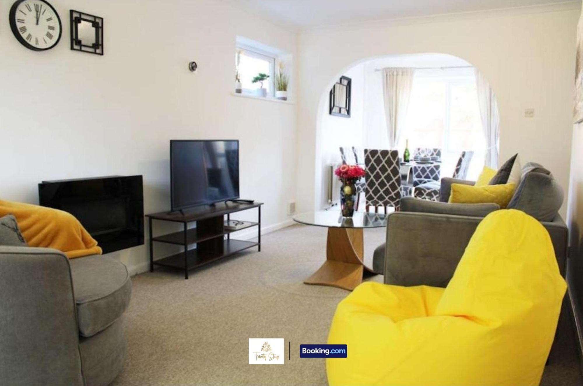 4 Bedroom House With Parking Near City Centre By Trinity Stays Short Lets & Serviced Accommodation Cambridge Exterior foto